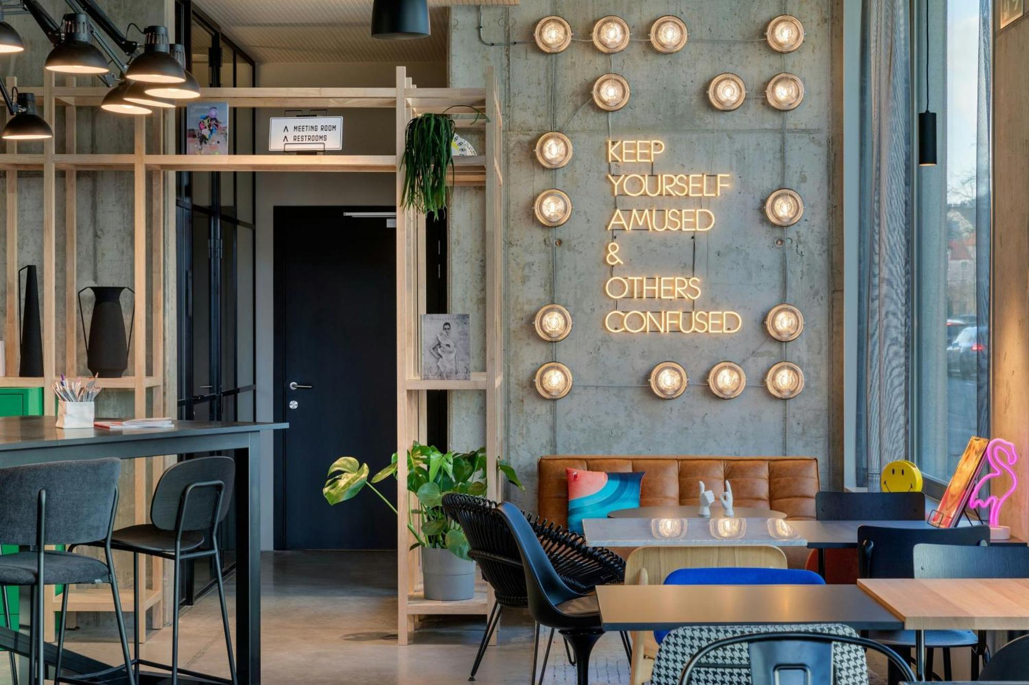 Hotel Moxy Anvers Extérieur photo