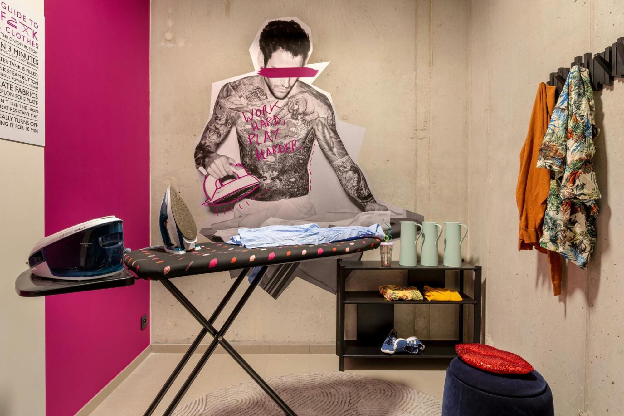 Hotel Moxy Anvers Extérieur photo